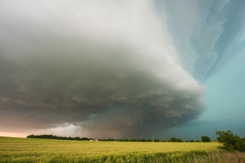 A tornado brews near El Reno, Okla., May 2013. A new study links the frequency of tornadoes and hailstorms in parts of the southern United States to ENSO, a cyclic temperature pattern in the Pacific Ocean. (John Allen). 